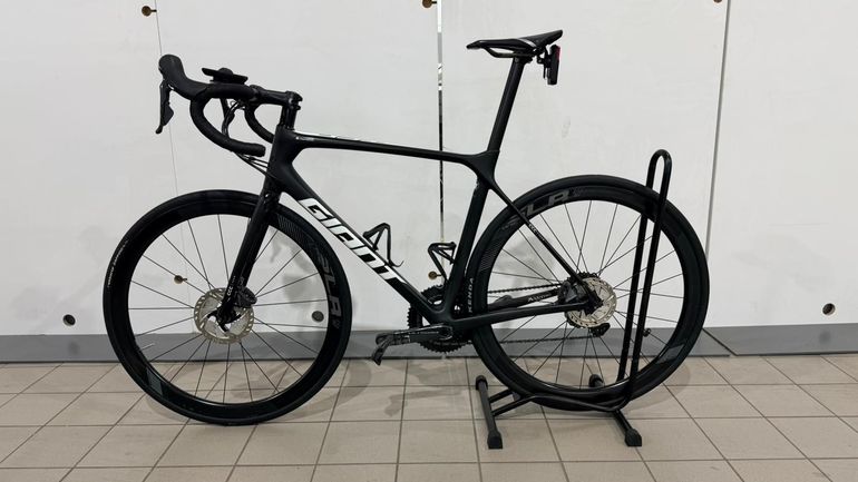 Giant Tcr Advanced Pro Team 2020 usata — vista laterale