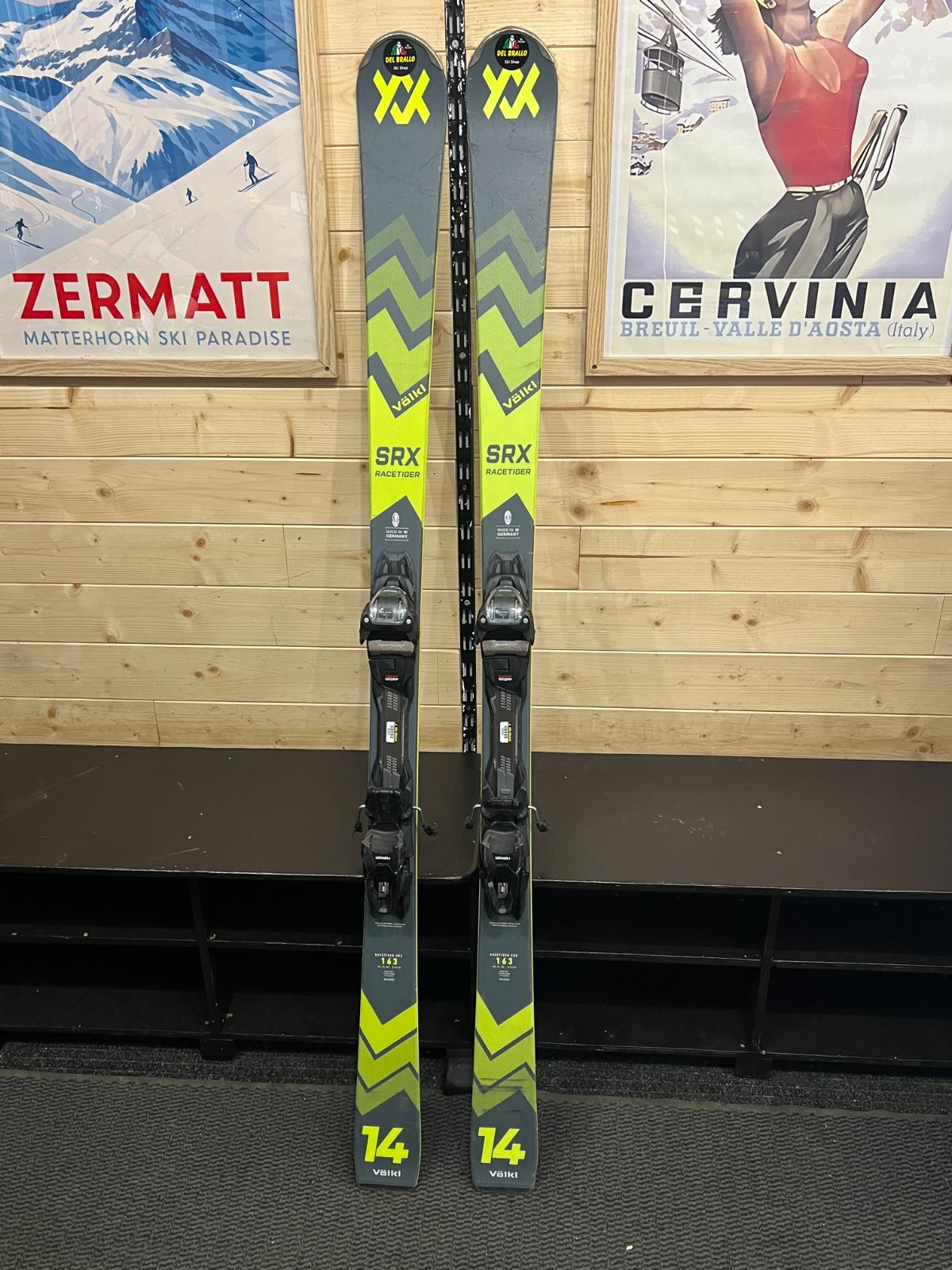 Volkl Racetiger SRX — raggio 15.3m, waist 73mm