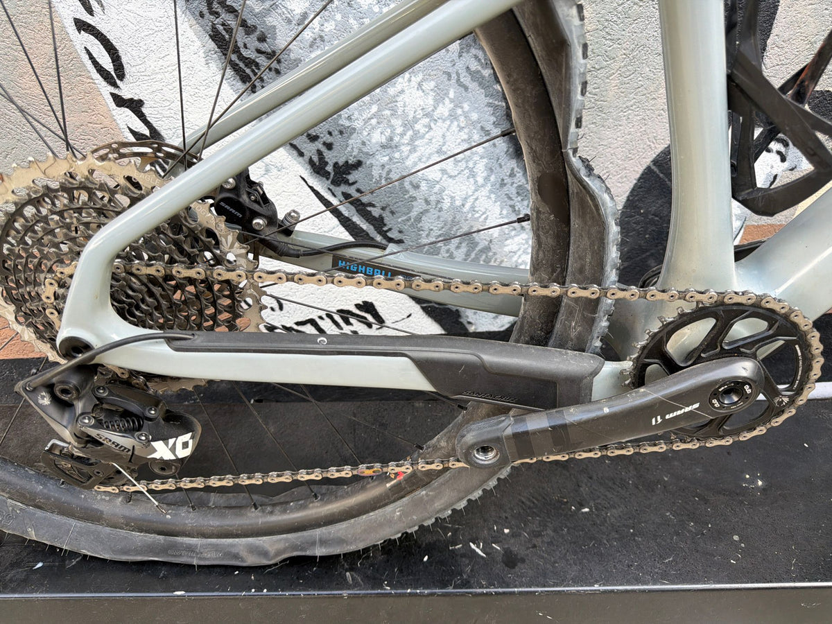 Santa Cruz Highball / Carbon Cc / 29 — gruppo SRAM X01 Eagle, taglia L