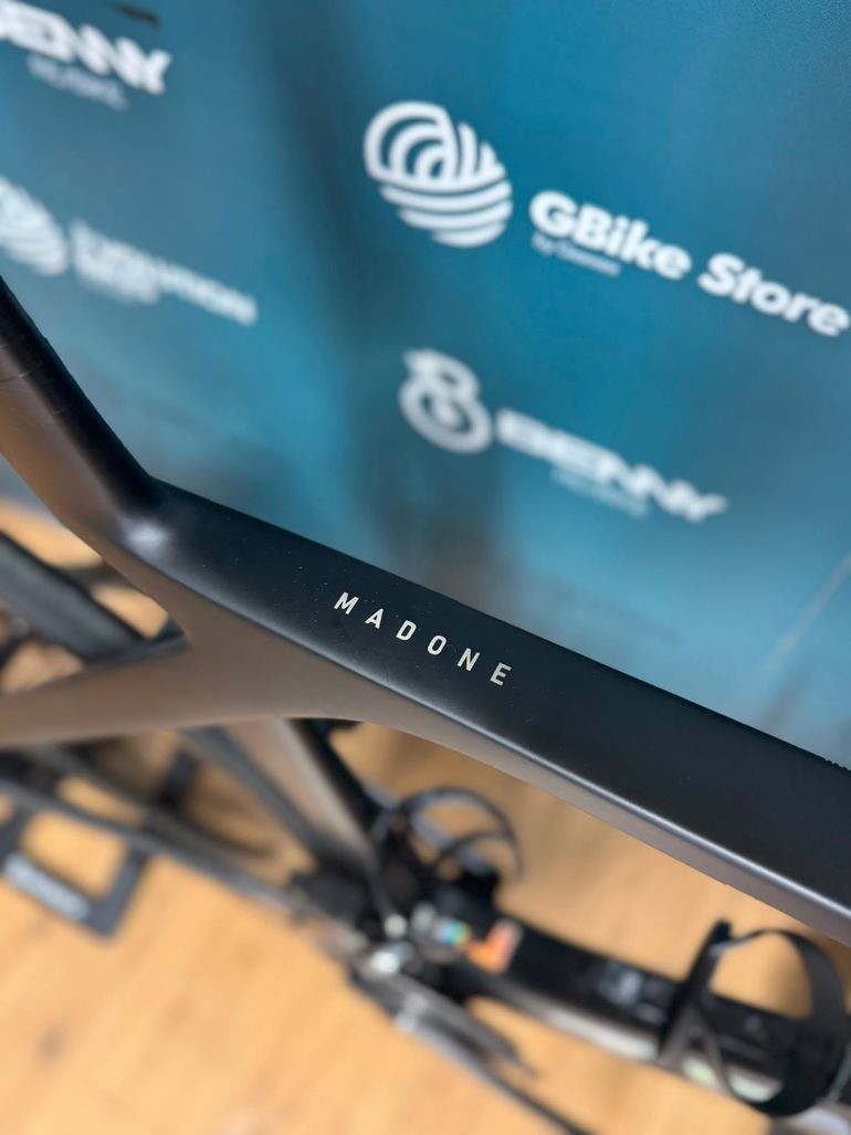 Trek Madone Slr 9 Gen 7 2024 usata — dettaglio