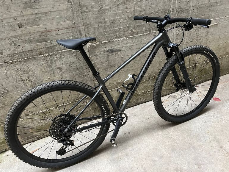 Specialized Chisel 2022 — Bici usata
