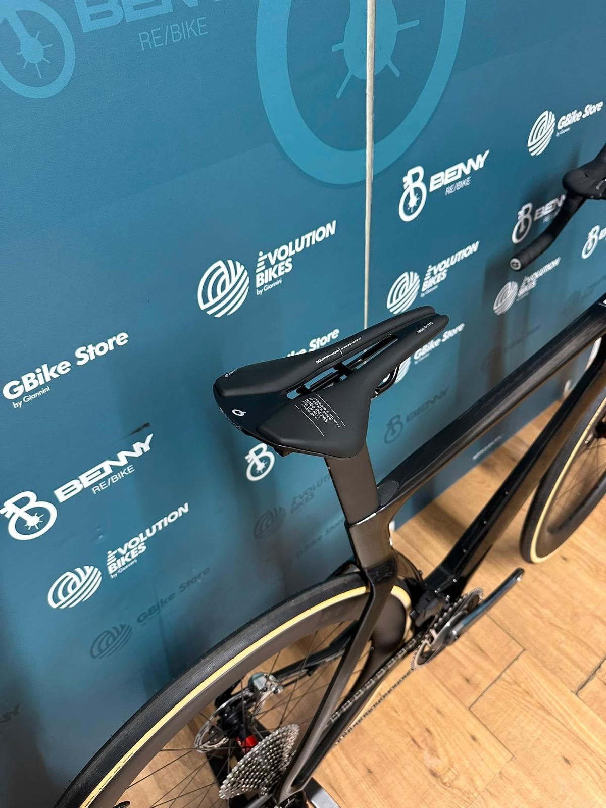 Cervelo S5 — gruppo SRAM Red eTap AXS, taglia 56