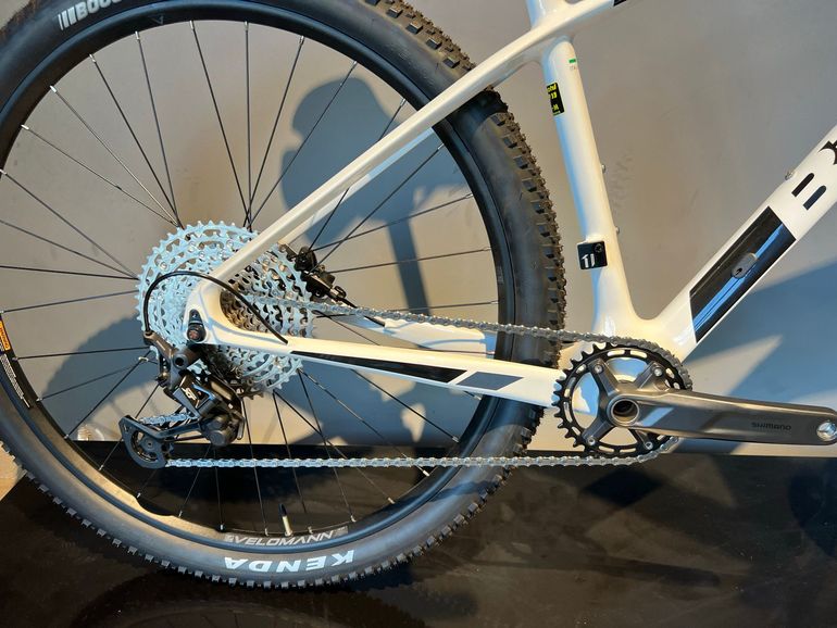Bianchi Nitron 9.3 Xt/Slx 2024 usata — dettaglio