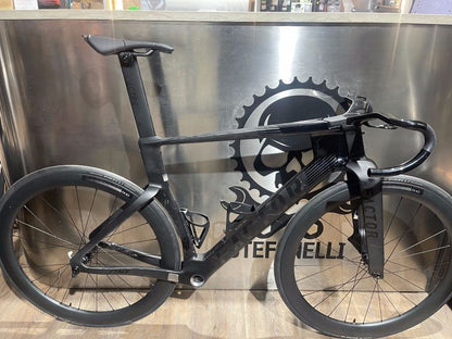 Factor One 2026 usata — vista laterale