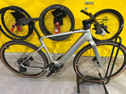 Cube Nulane Hybrid C:62 — gruppo Shimano Cues, taglia M