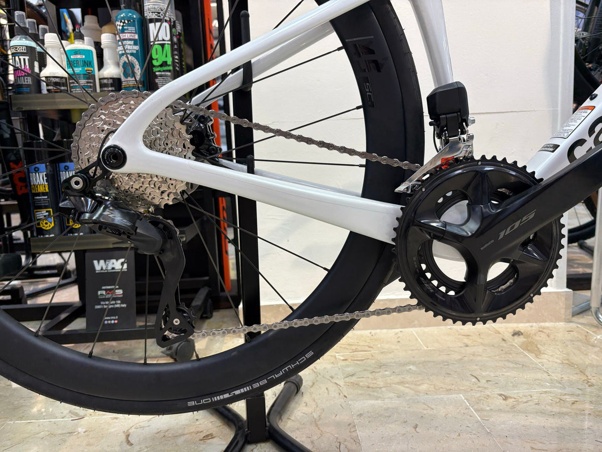 Cannondale Supersix Evo 5 — gruppo Shimano 105 Di2, taglia 50