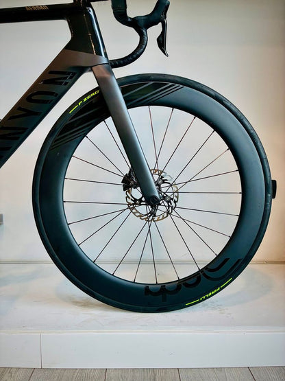 Canyon Aeroad Cfr 2024 usata — dettaglio