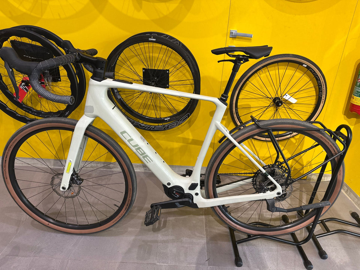 Cube Nuroad Hybrid C:62, Race 400x — gruppo Shimano GRX, taglia XL