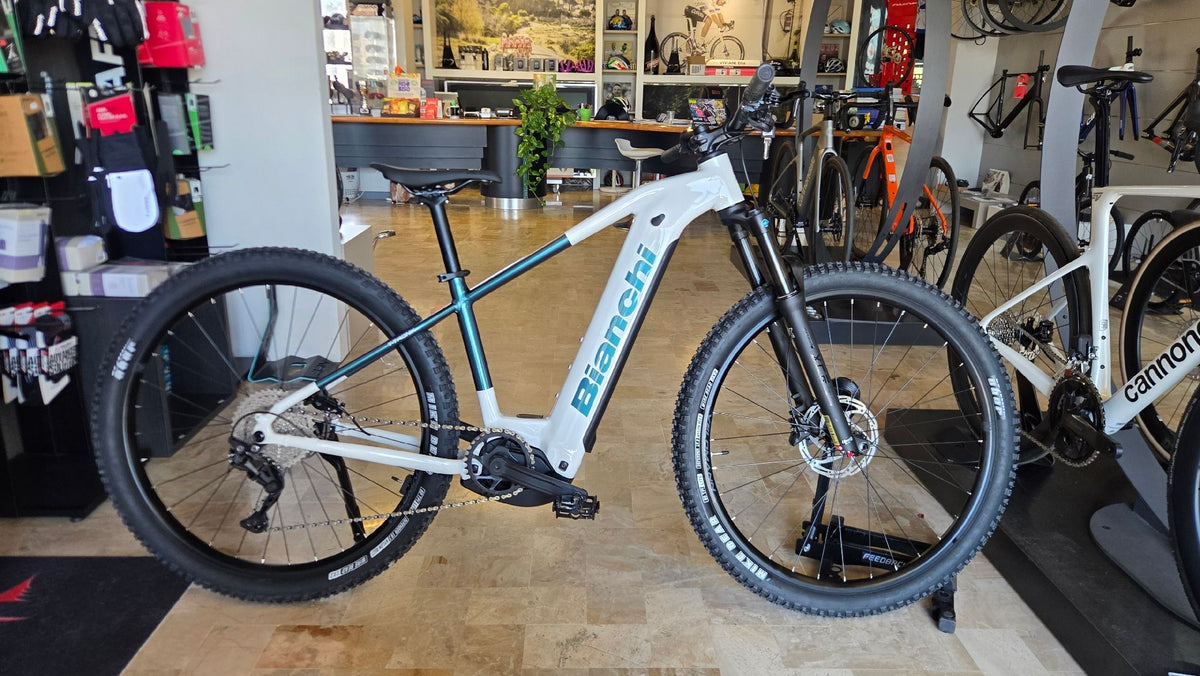 Bianchi T-Tronik X 9.2 2026 usata — vista laterale