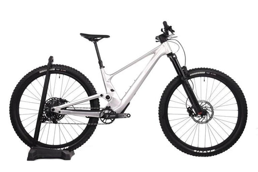 Scott Genius 940 2024 usata — vista laterale