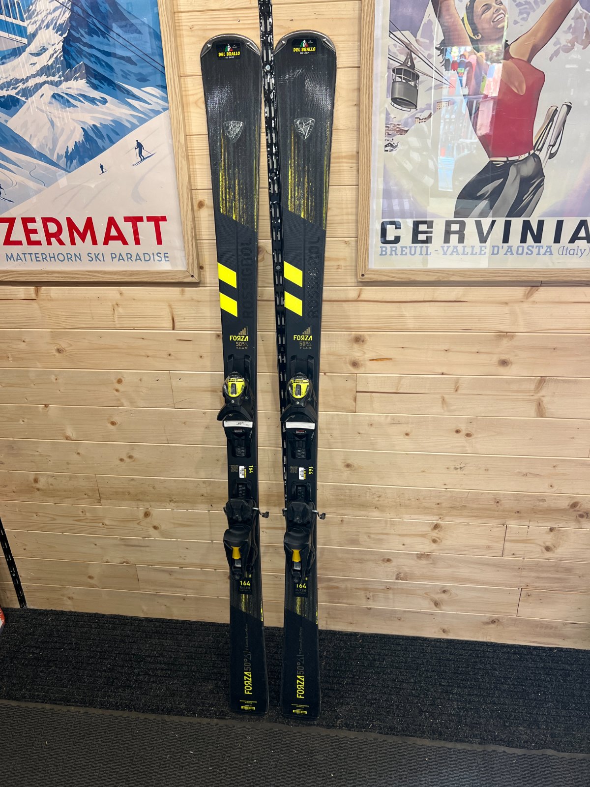 Rossignol Forza 50 V-Cam — raggio 12m, waist 75mm