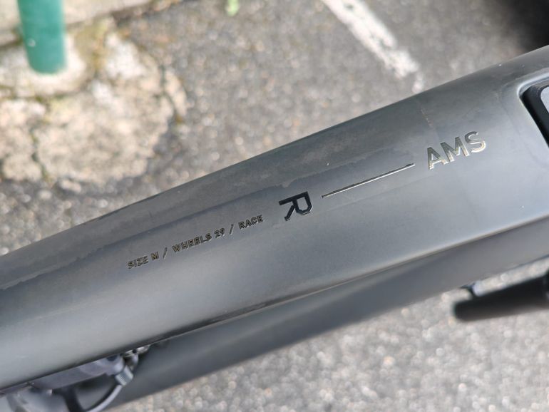 Cube Ams Hybrid One44 C:68x Race 400x Demo 2025 usata — dettaglio