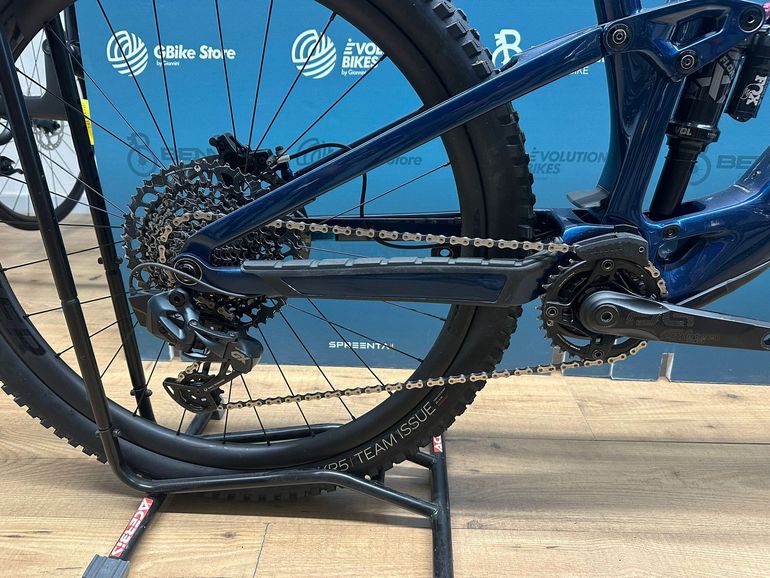 Trek Fuel Exe 9.8 2023 usata — dettaglio