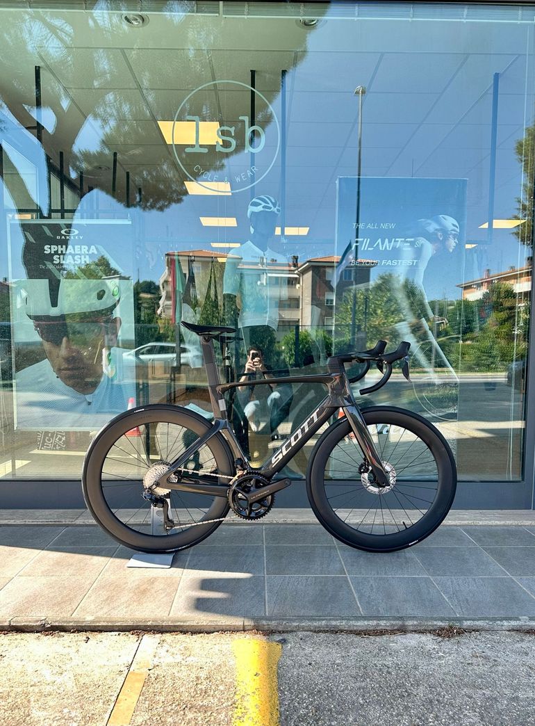 Scott Foil Rc 10 2026 usata — vista laterale