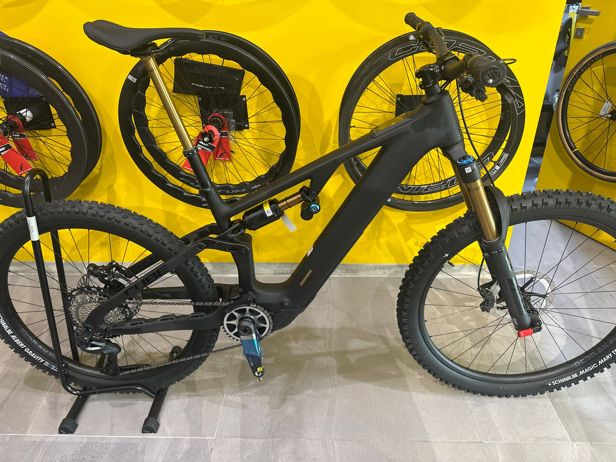 Cube Ams — gruppo Shimano Deore XT Di2, taglia L