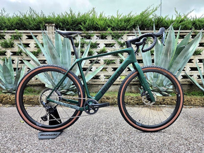 Bianchi Arcadex Pro 2025 usata — vista laterale
