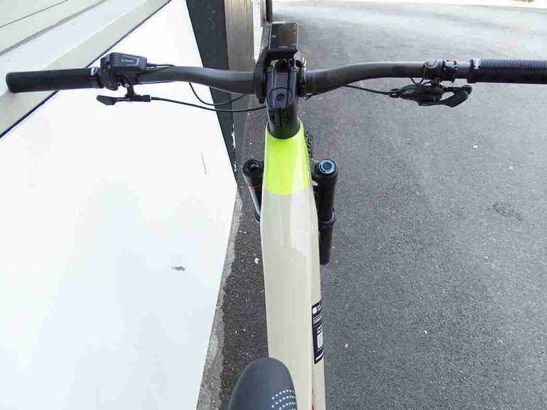 Cannondale Moterra Neo Lt Carbon 1 2023 usata — dettaglio