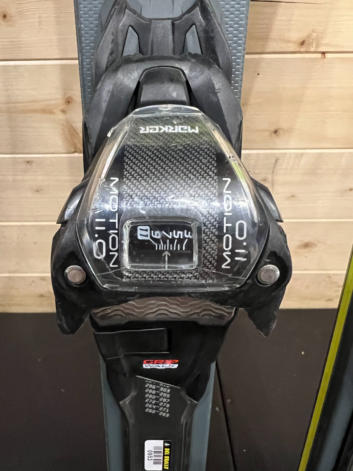 Volkl Racetiger SRX 2025 usato — dettaglio