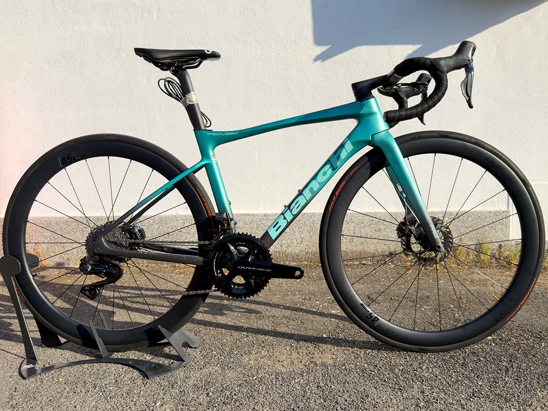 Bianchi Specialissima — gruppo Shimano Dura-Ace Di2, taglia 47