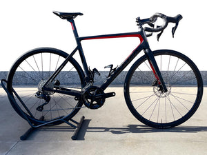 Colnago V3 2023 usata — vista laterale
