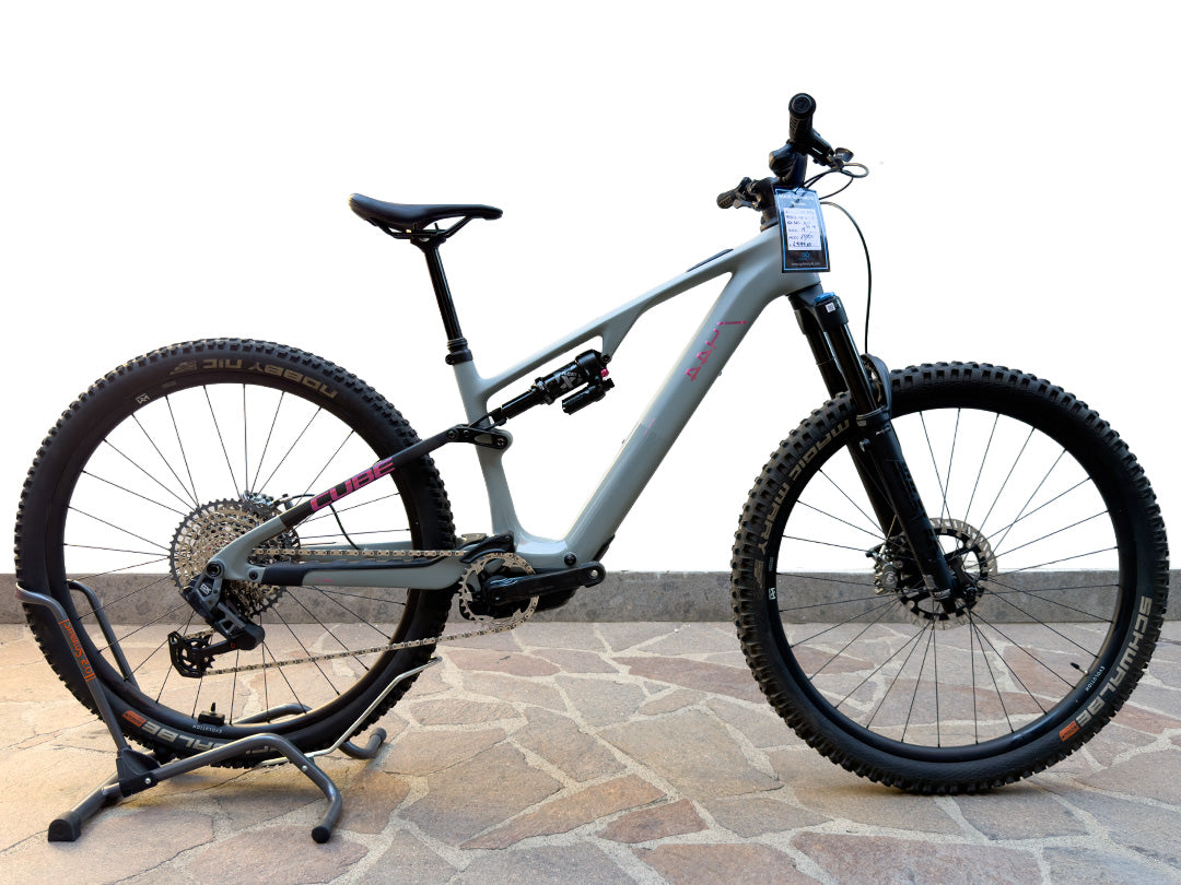 Cube Ams Hybrid One44 C68x Tm 400x 29 2025 usata — vista laterale