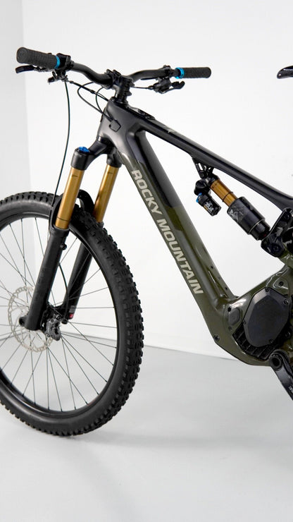 Rocky Mountain Altitude Powerplay Carbon 90 — gruppo Shimano XT, taglia M