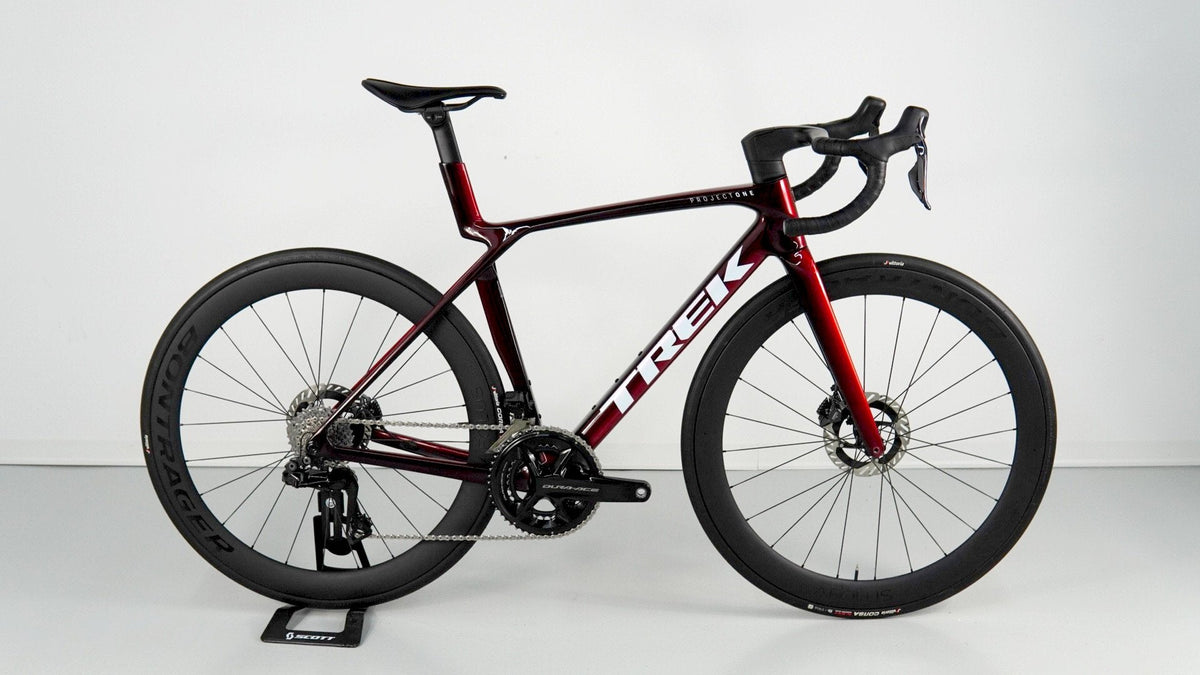 Trek Madone Slr 9 2022 usata — vista laterale