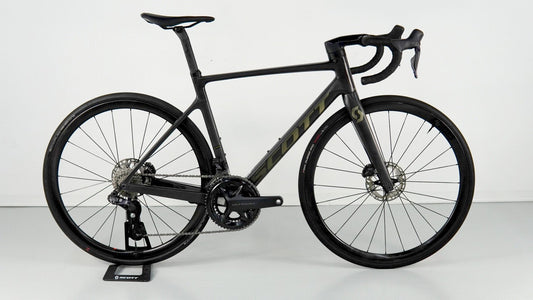 Scott Addict Rc 15 2022 usata — vista laterale