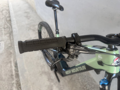 Rocky Mountain Altitude Powerplay Carbon 2024 usata — dettaglio