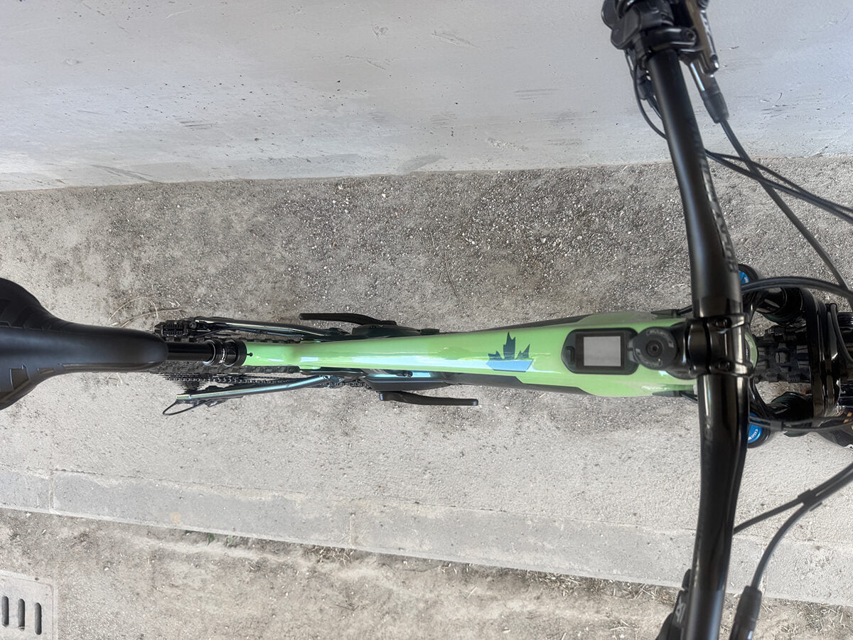 Rocky Mountain Altitude Powerplay Carbon 2024 usata — dettaglio