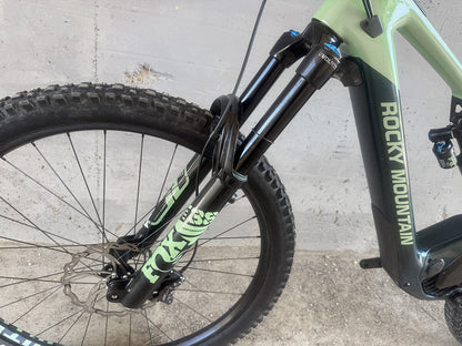 Rocky Mountain Altitude Powerplay Carbon 2024 usata — dettaglio