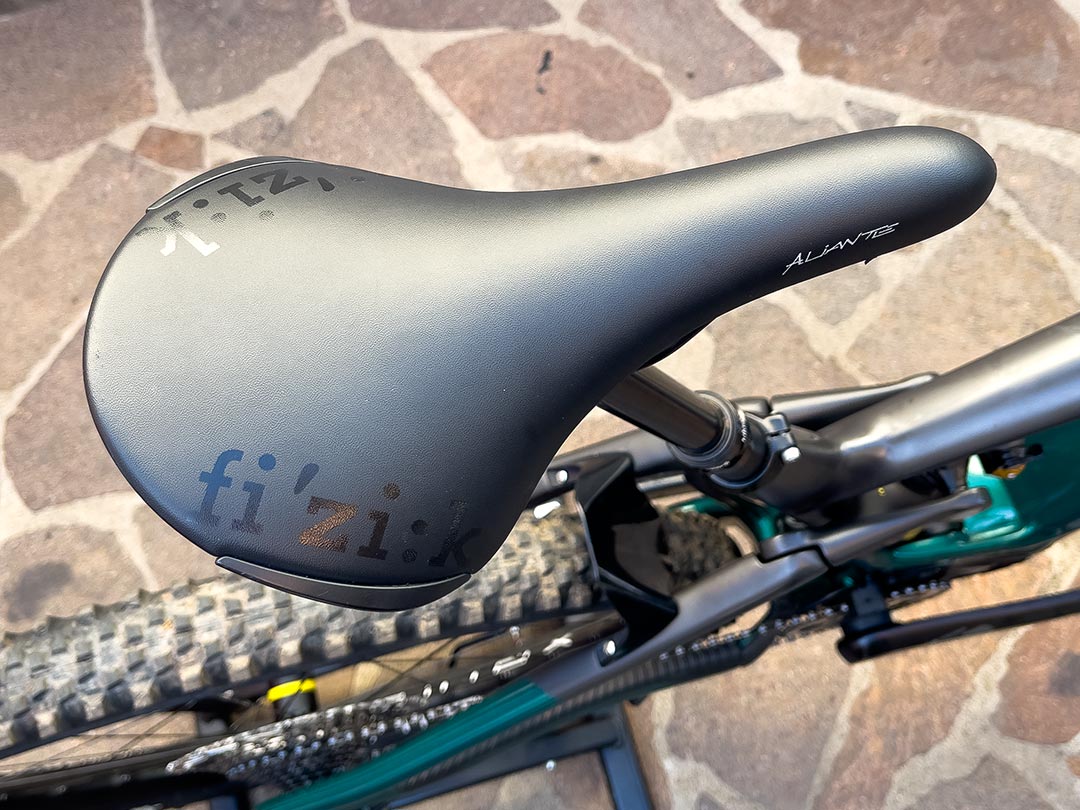 Mondraker Crafty Carbon Xr 2022 usata — dettaglio