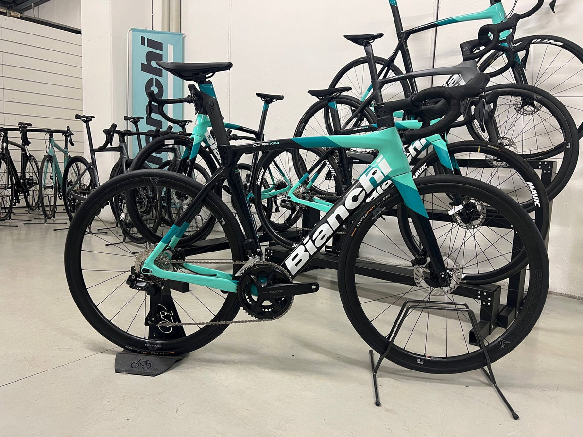 Bianchi Oltre Xr4 2023 usata — vista laterale