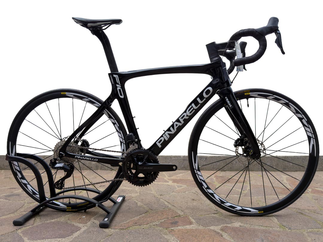Pinarello Dogma F10 2017 usata — vista laterale