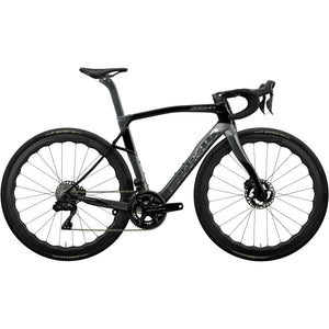 Pinarello Dogma X 2024 usata — vista laterale