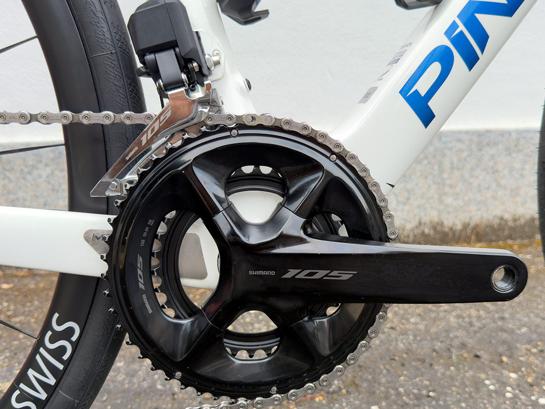 Pinarello X5 — gruppo Shimano 105 Di2, taglia 53