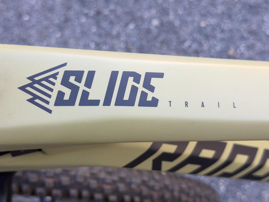 Radon Slide Trail 10.0 2022 usata — dettaglio