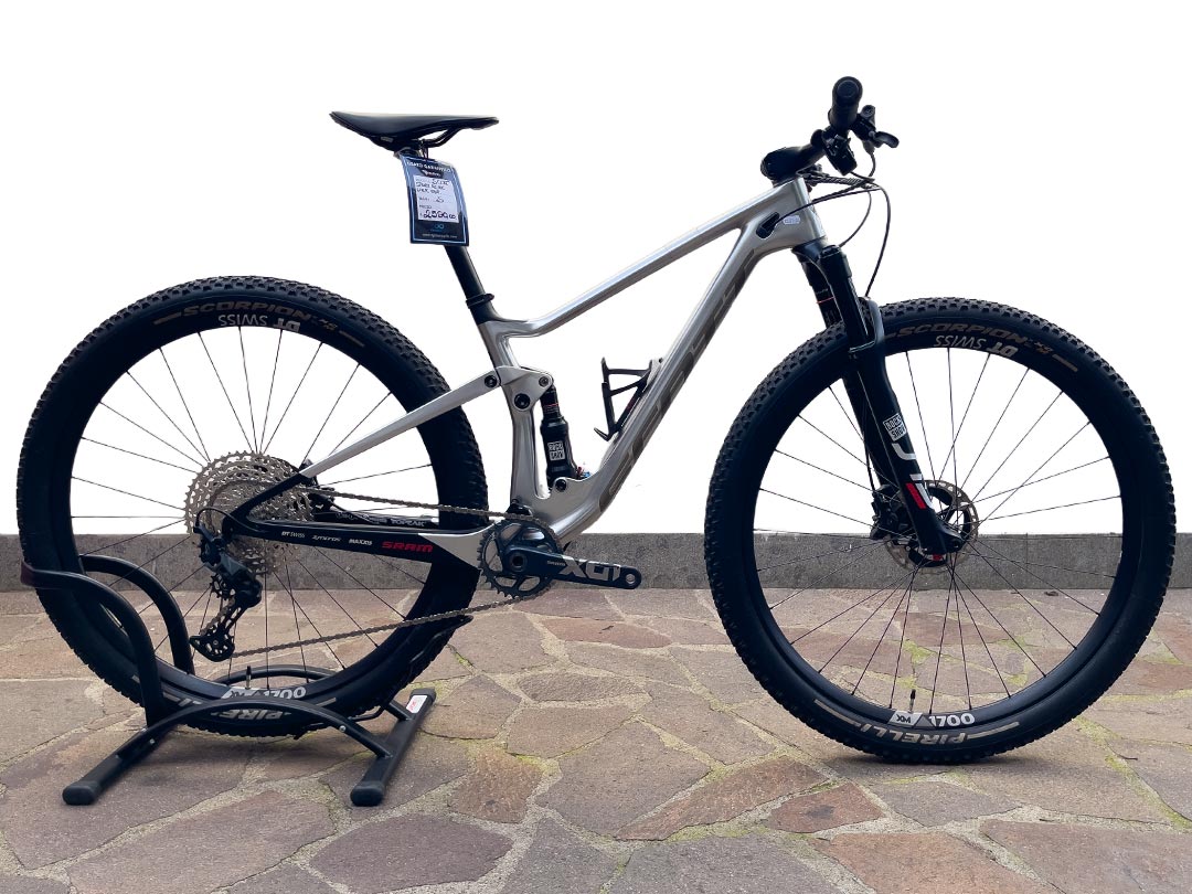 Scott Spark Rc Limited Edition Silverfish 2019 usata — vista laterale