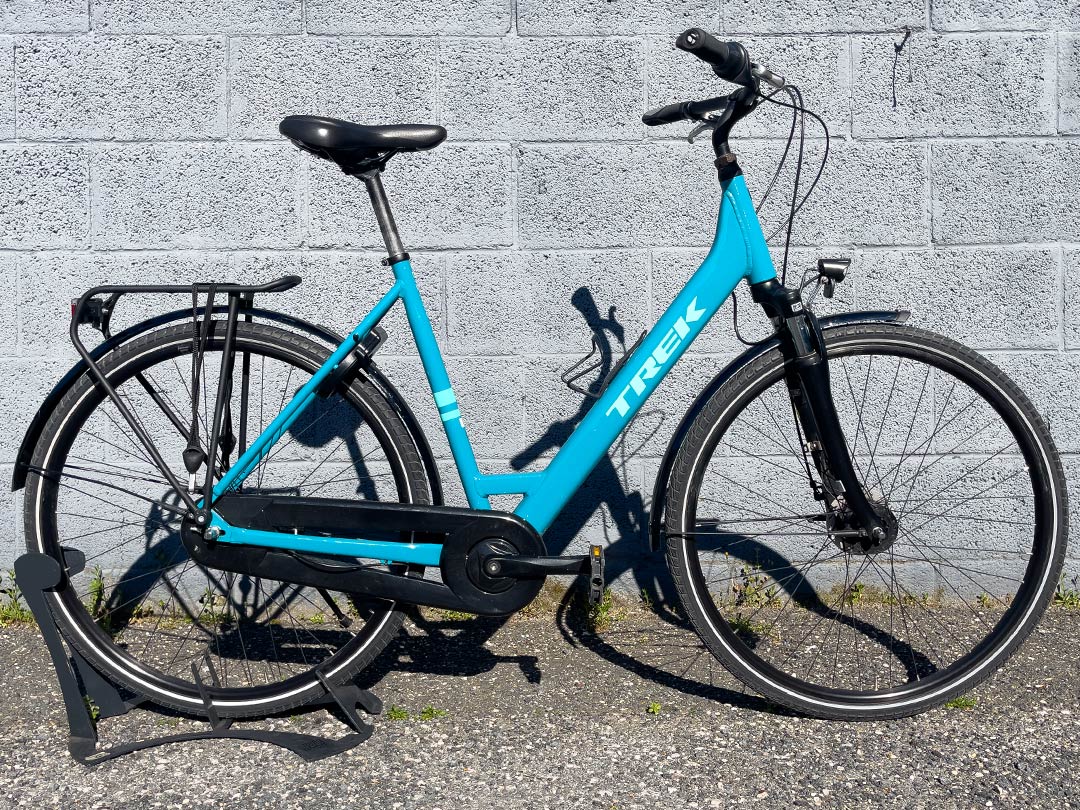 Trek District 1 Equipped Lowstep 2021 usata — vista laterale