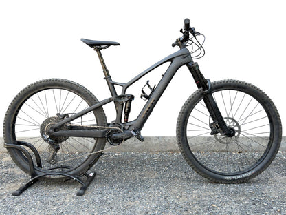 Trek Fuel Ex E 9.5 2024 usata — vista laterale