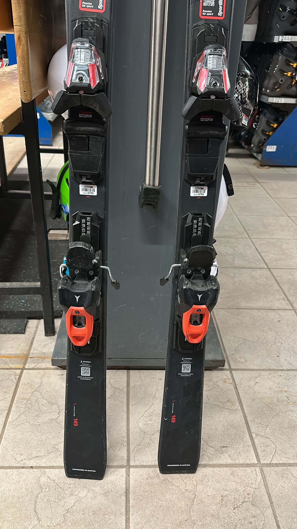 149cm sci Usato Atomic Redster RX + M10 2025