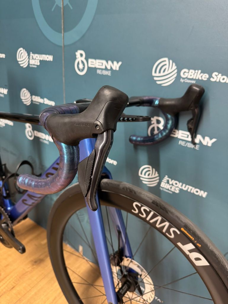 Canyon Ultimate Cf Sl 8 Aero 2023 usata — dettaglio