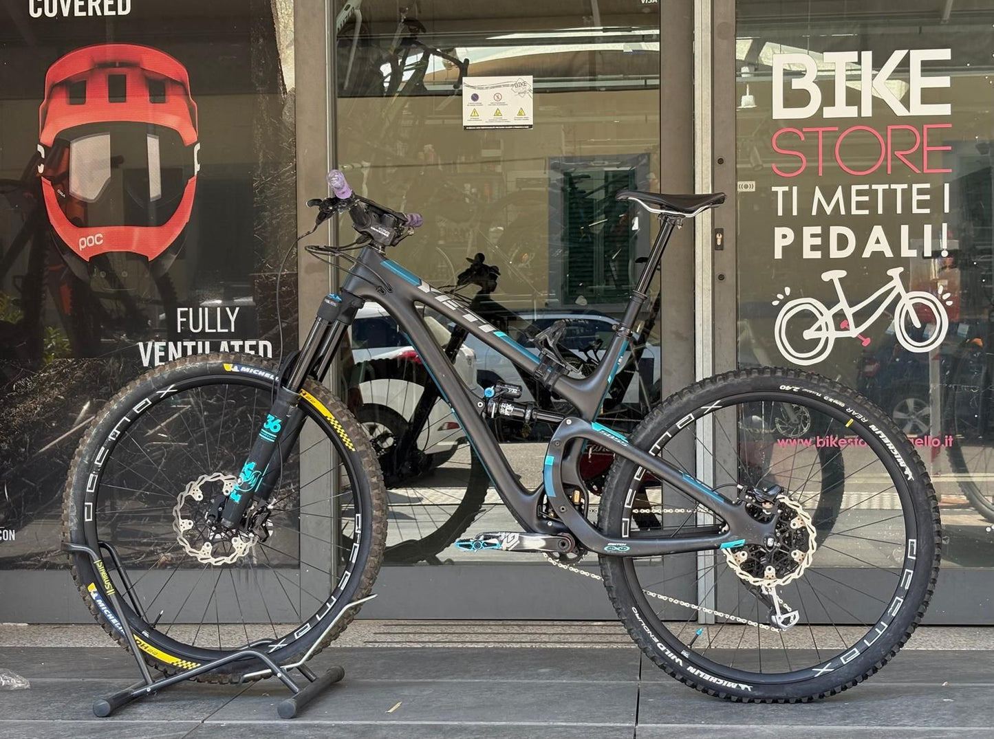 Yeti Sb5.5 Carbon Eagle — gruppo SRAM GX, taglia L
