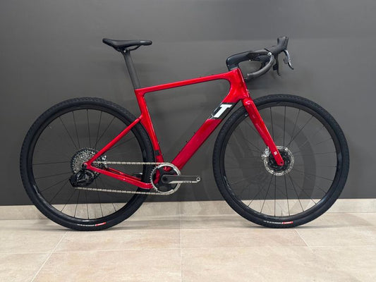 3T Racemax Italia 2025 usata — vista laterale
