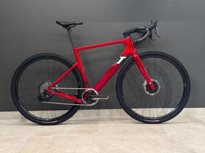 3T Racemax Italia 2025 usata — vista laterale