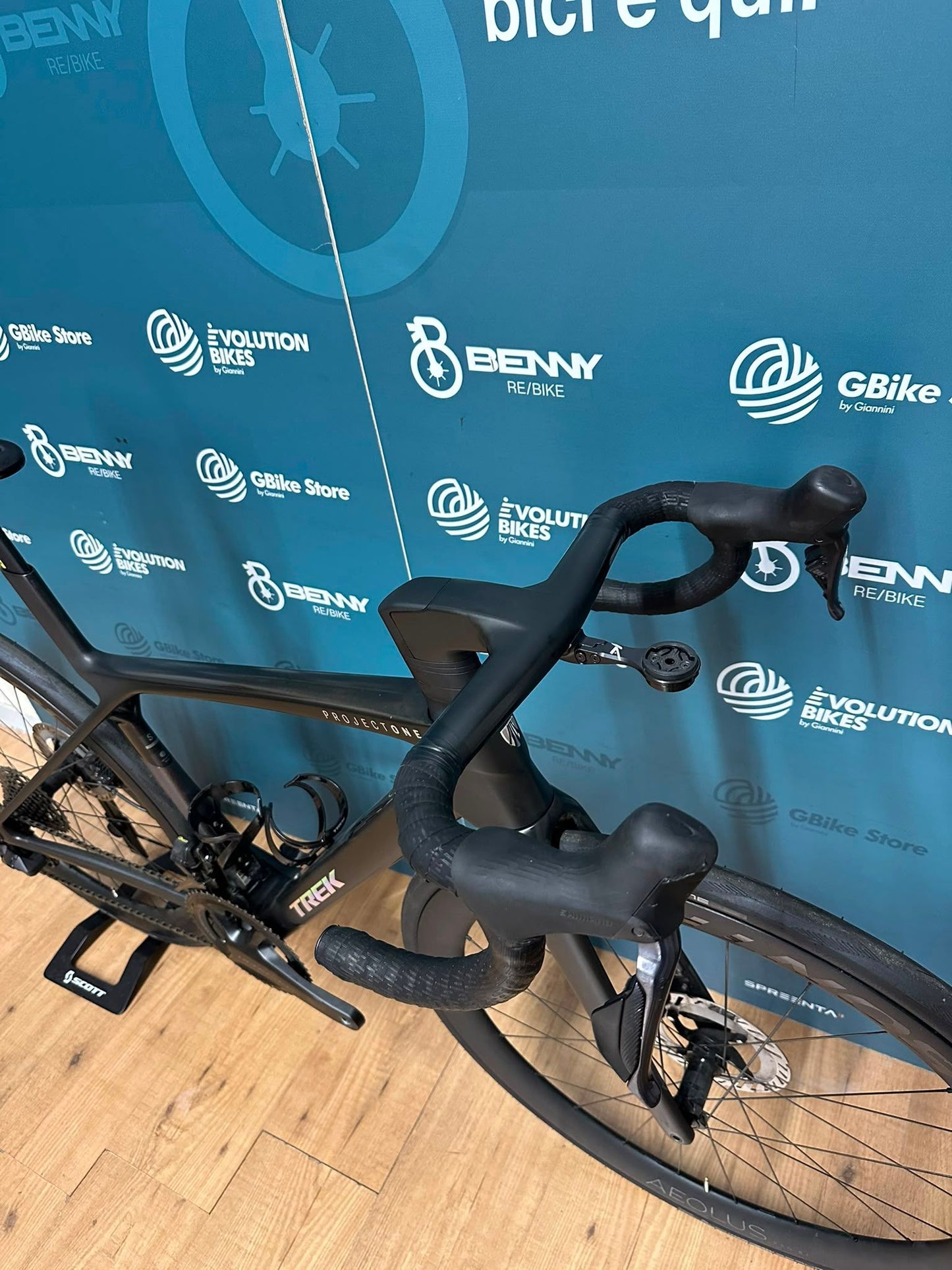 Trek Madone Slr 7 Gen 8 2026 usata — dettaglio