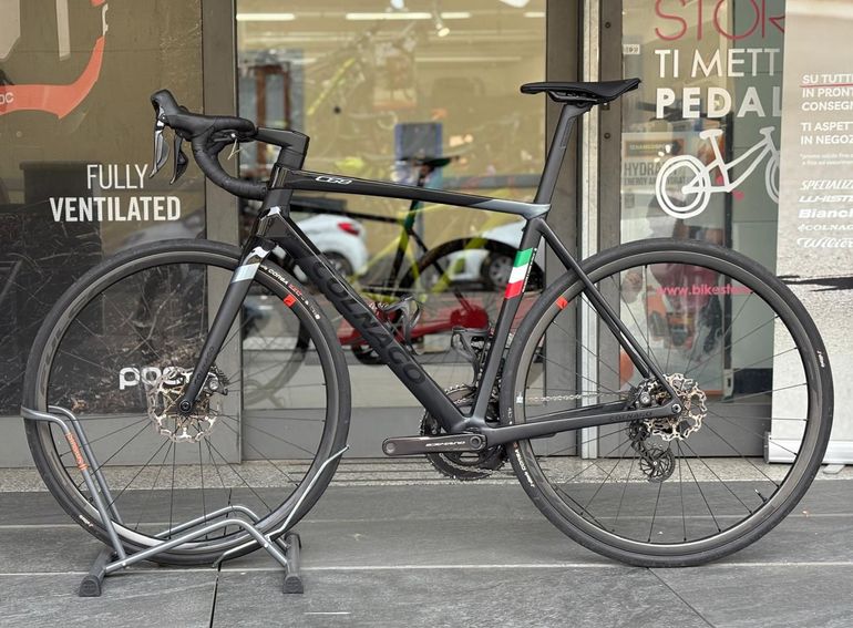 Colnago C68 — gruppo Shimano Dura Ace Di2, taglia L