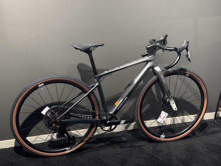 Focus Atlas 8.8 Apex 2025 — Bici usata