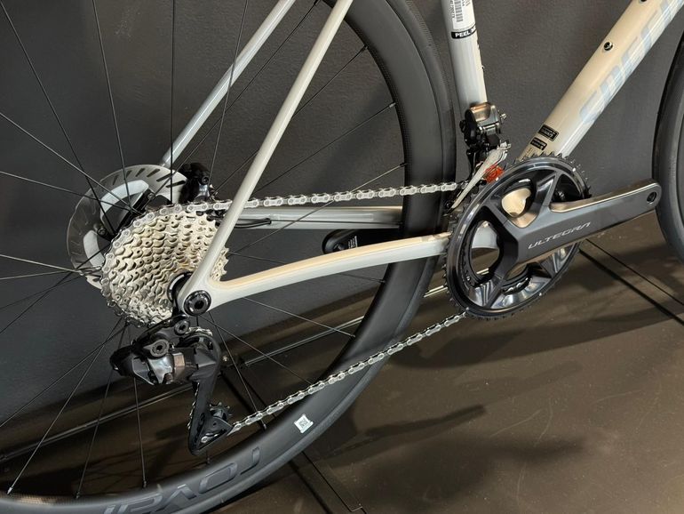 Specialized Aethos 2 Expert 2026 — Bici usata
