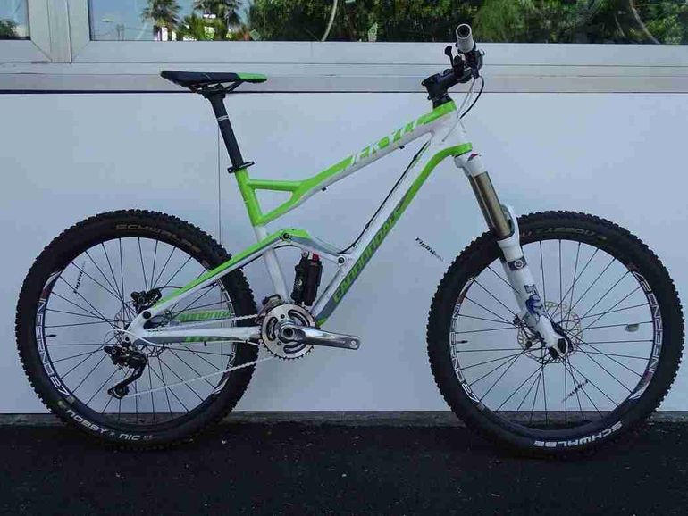 Cannondale Jekyll Carbon 2011 usata — vista laterale